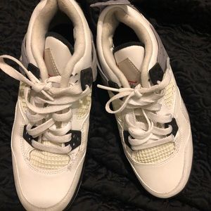 Jordan Retro 4s